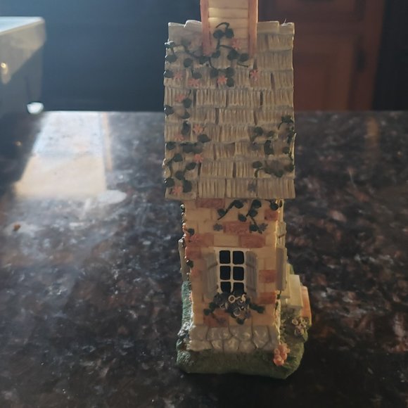 Ivy & Innocence The Olde Ivy School 6 x 3” 05090 1997 - Picture 5 of 5